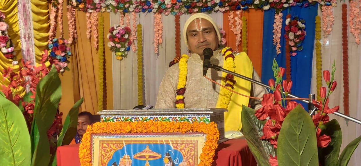 Devotees were overwhelmed to hear the story of Shiva's marriage