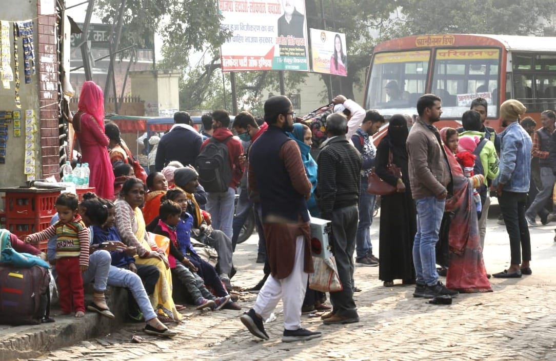 37 buses of roadways contracted to go to PM's program