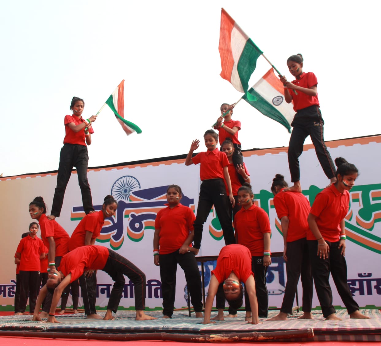 Vande Mataram resonated in Fiza, danced to patriotic songs