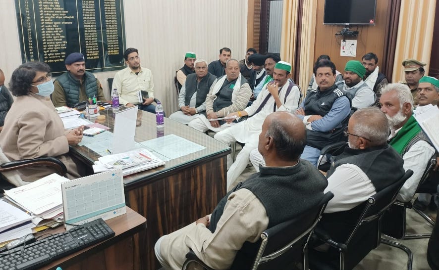 Farmers sitting on dharna alleging exploitation