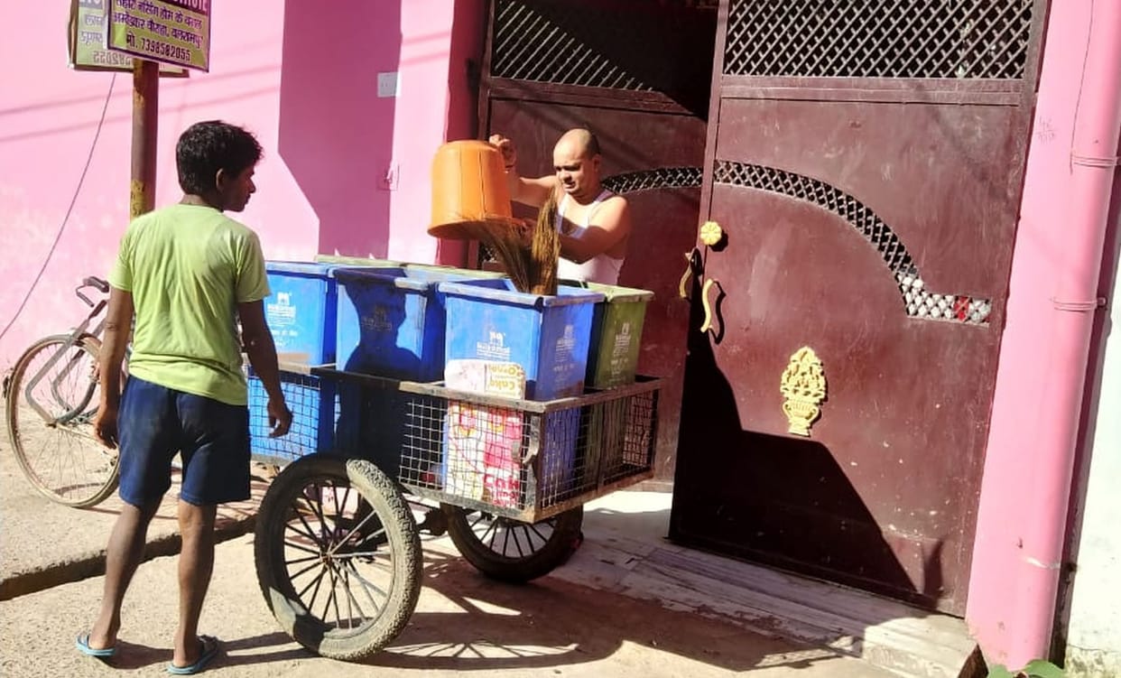 Door-to-door garbage collection scheme stalled, increasing filth