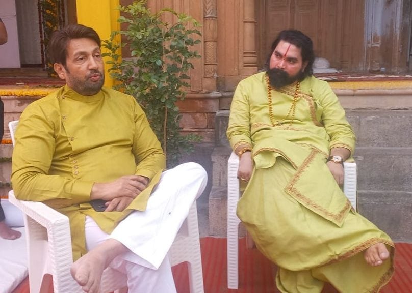 No one can come without calling Bihariji: Shekhar Suman
