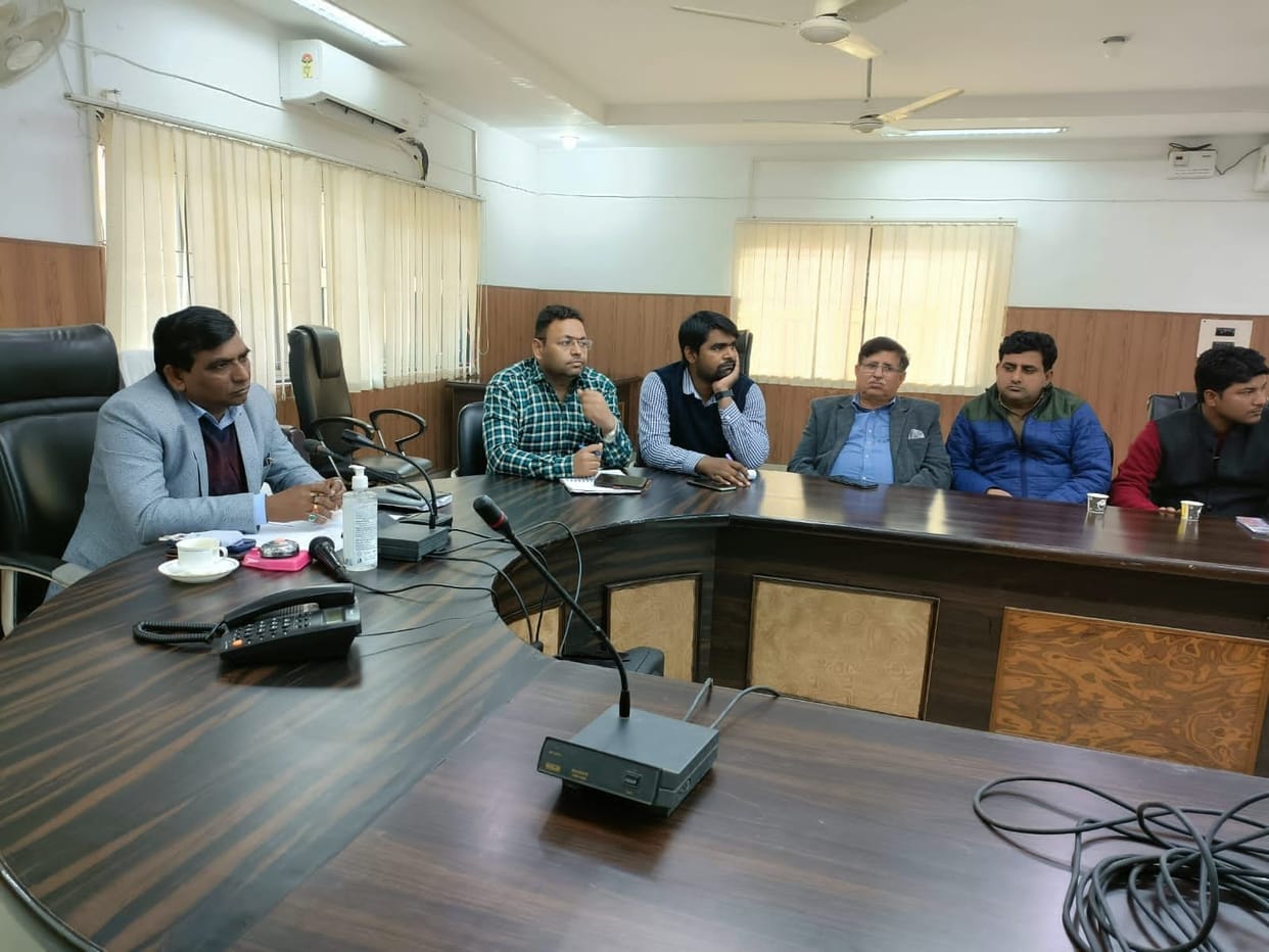 Hathras: Instructions for action on pending gas connections of Ujjwala scheme