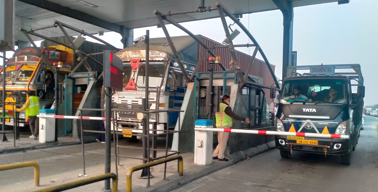 Wait is over... all twenty lanes of toll plaza started
