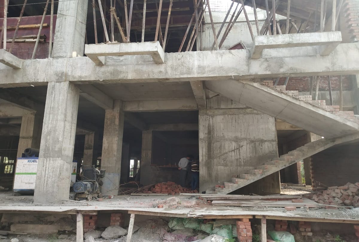 Shahjahanpur: Body found in under construction building of Government Medical College, not identified