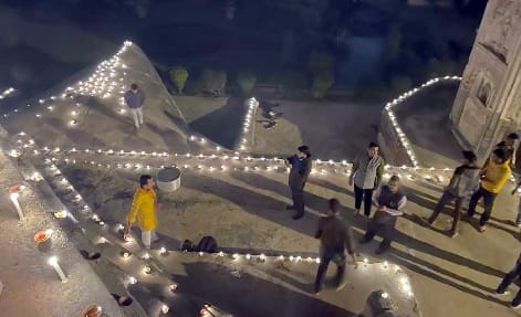 Shiv Deepawali celebrated in Frog temple by lighting 1001 lamps