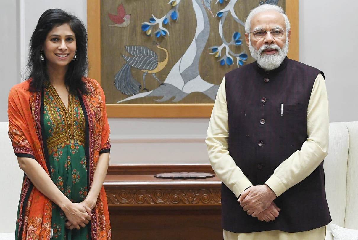 IMF Chief Economist Gita Gopinath met PM Modi PMO gave information Latest News Update