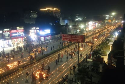 Prayagraj: With the announcement of Vande Mataram, a view of Diwali was seen in Civil Lines