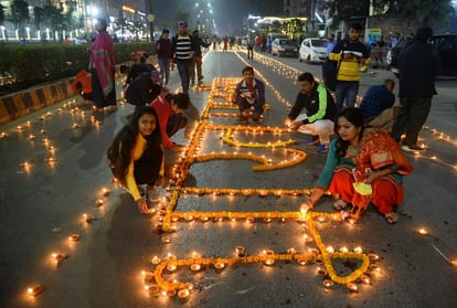 Prayagraj: With the announcement of Vande Mataram, a view of Diwali was seen in Civil Lines