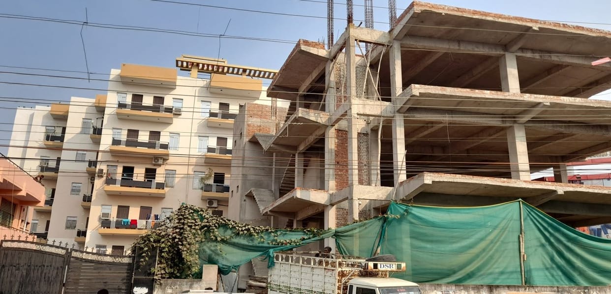 Flats being built indiscriminately, people's lives at risk
