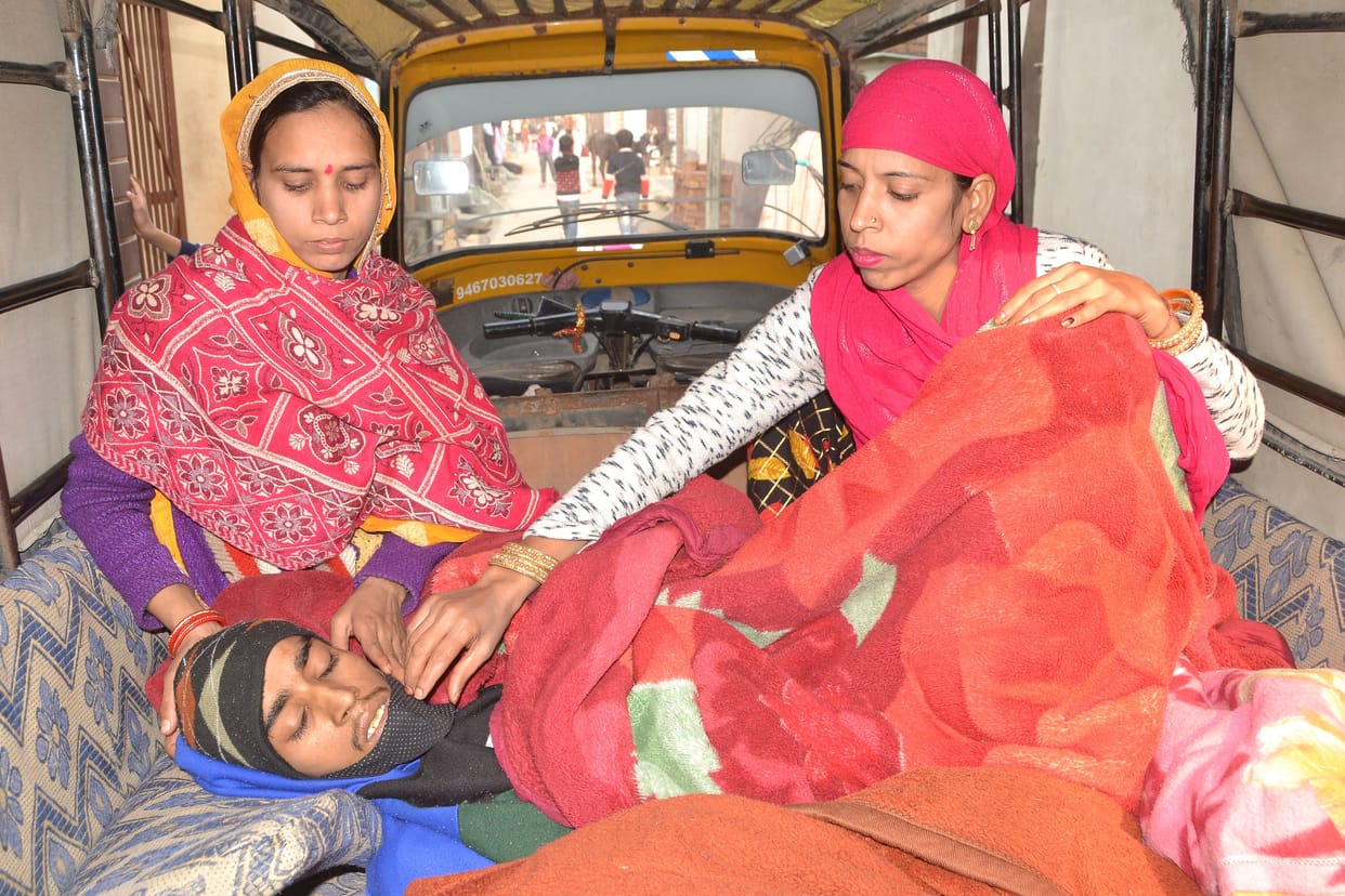 MLA Ghanshyam Sarraf held Shankar's hand helpless on the bed