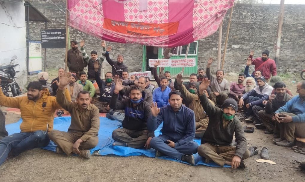 Passengers upset due to strike of Peace Meal Workers
