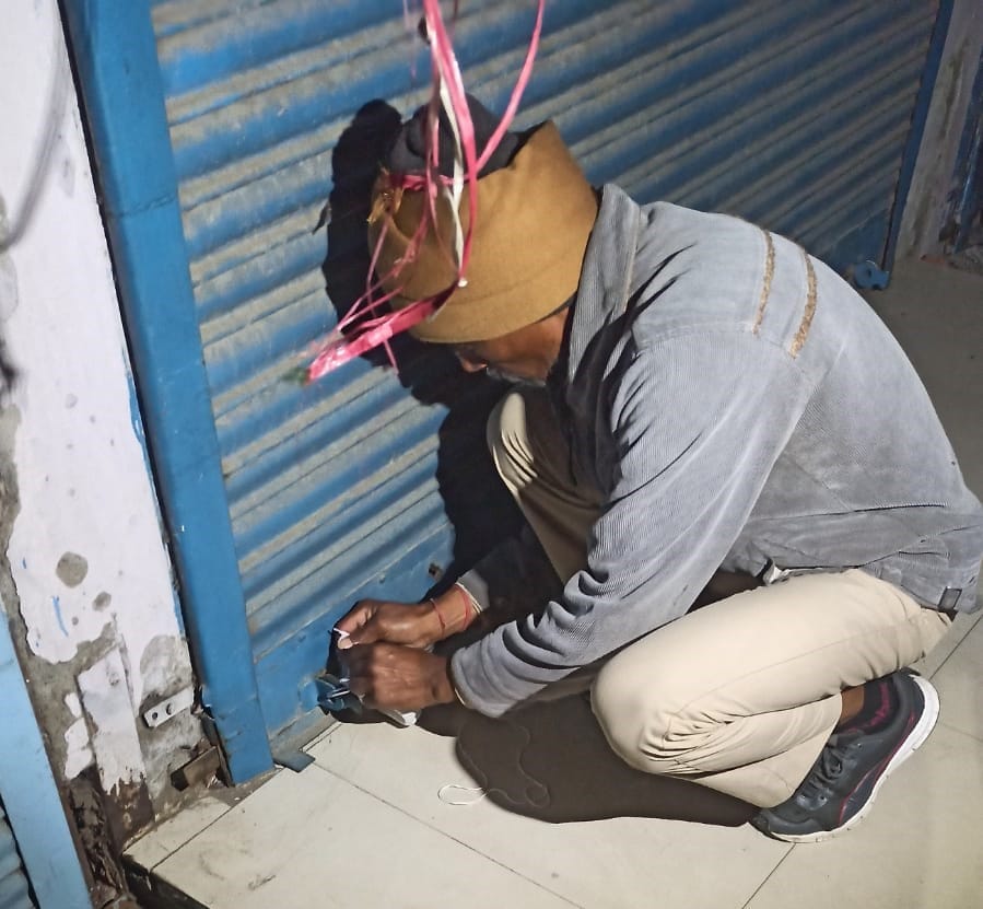 Eight shops of Mira Bai Market sealed for non-payment of outstanding rent, Yamunanagar