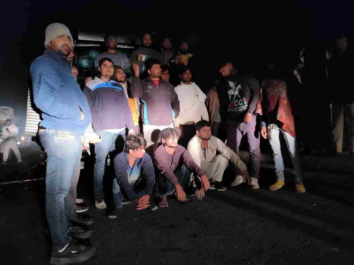Cow protectors caught three cow smugglers, got 5 animals freed