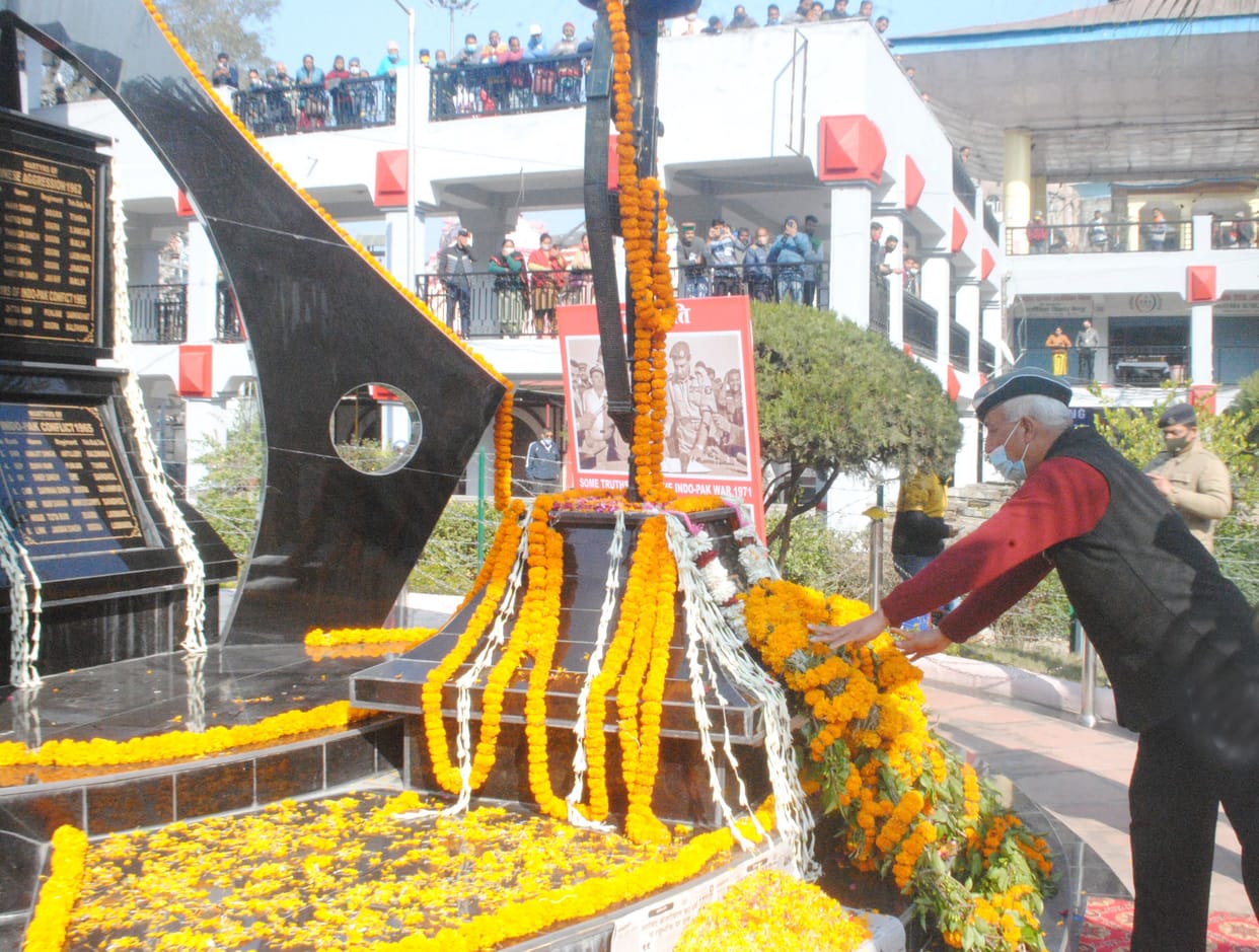 Martyrs of 1971 war remembered on Golden Victory Day