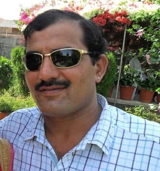 The e-rickshaw driver killed the property dealer with seven-eight stab wounds in the head