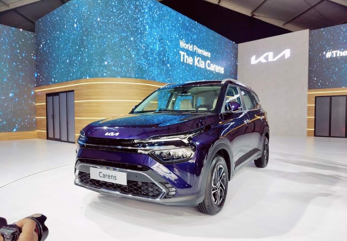 kia carens booking opens kia carens booking start date in india kia carens 2022 india interior features details