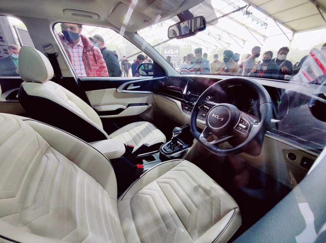 kia carens launch date in india confirmed kia carens booking details kia carens 2022 india interior features specifications