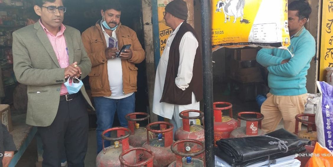 Action: Food supply officer's team raided, 14 cylinders recovered, one shop sealed