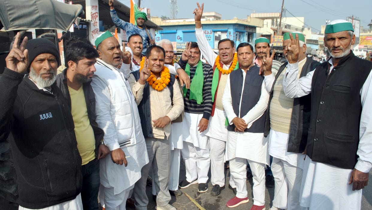 Welcome to the farmers who returned from Ghazipur border
