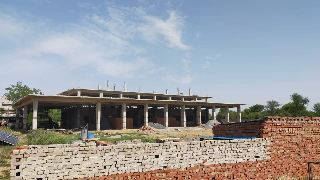 Population reached eight to 30 thousand in 20 years, facilities did not increase