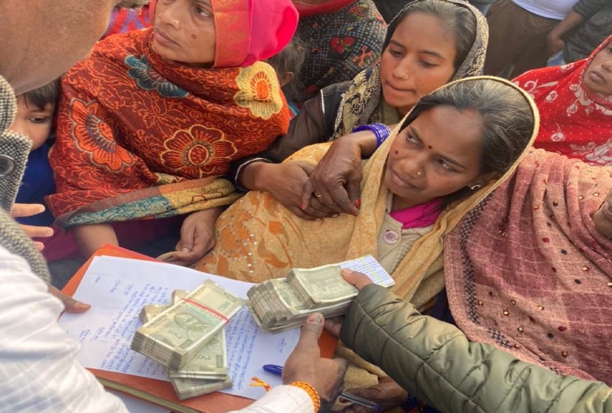 Prayagraj: Eight lakh rupees will be given to the wife of a laborer who drowned in the Ganges