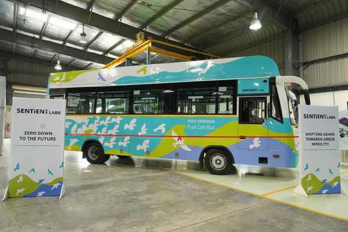 hydrogen fuel cell bus hydrogen fuel cell vehicles Sentient Labs demonstrated India’s first indigenously developed Hydrogen fuel cell bus