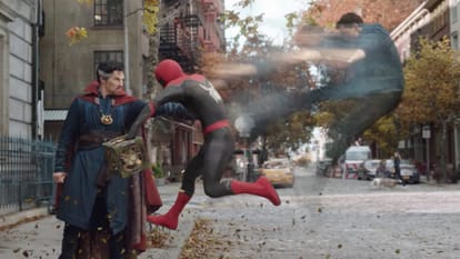 Spider Man No Way Home Review in Hindi by Pankaj Shukla Marvel India Sony Pictures Tom Holland Zendaya Benedict Cumberbatch Alfred Molina