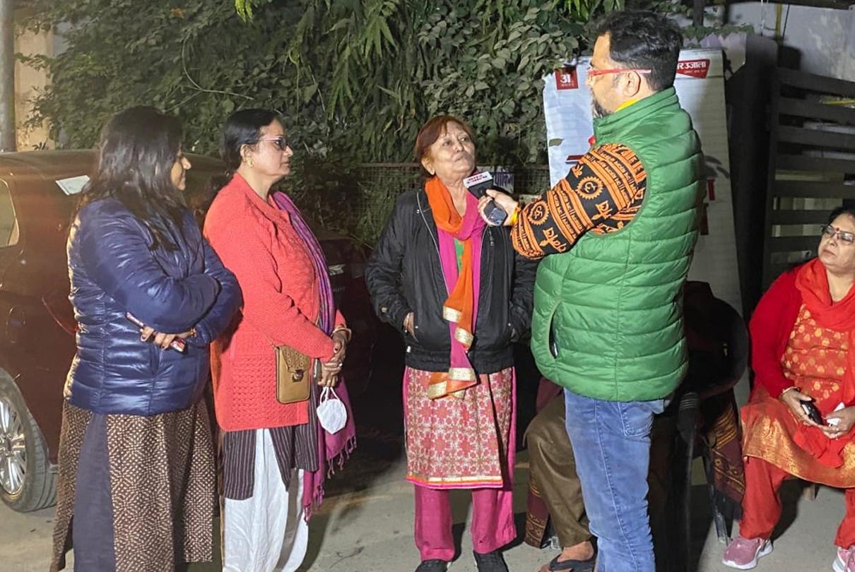 UP Assembly Election 2022 Varanasi Aadhi Abadi Ki Baat Coverage News Updates In Hindi