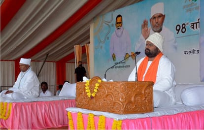 Vishva Shanti Vedic Mahayagya at Swarveda Mahamandir varanasi One lakh devotees offered aahuti in Yagya