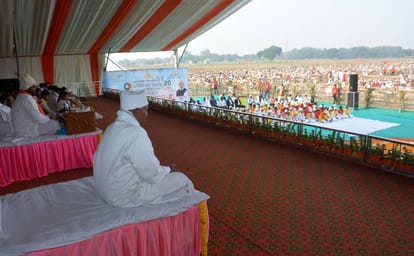 Vishva Shanti Vedic Mahayagya at Swarveda Mahamandir varanasi One lakh devotees offered aahuti in Yagya