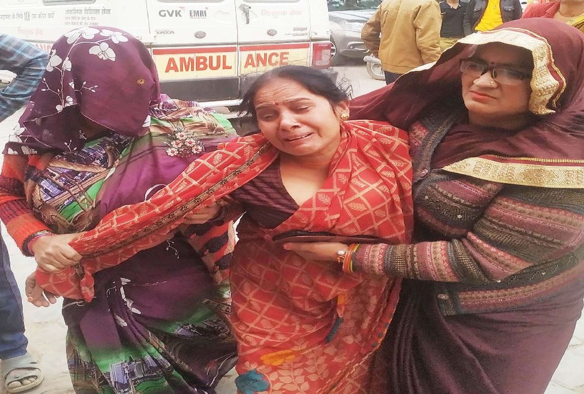panic spread in the village after the double murder in agra