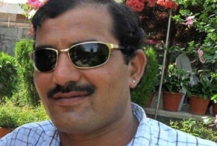 Property dealer had done two marriages, both the wives expressed right over the dead body