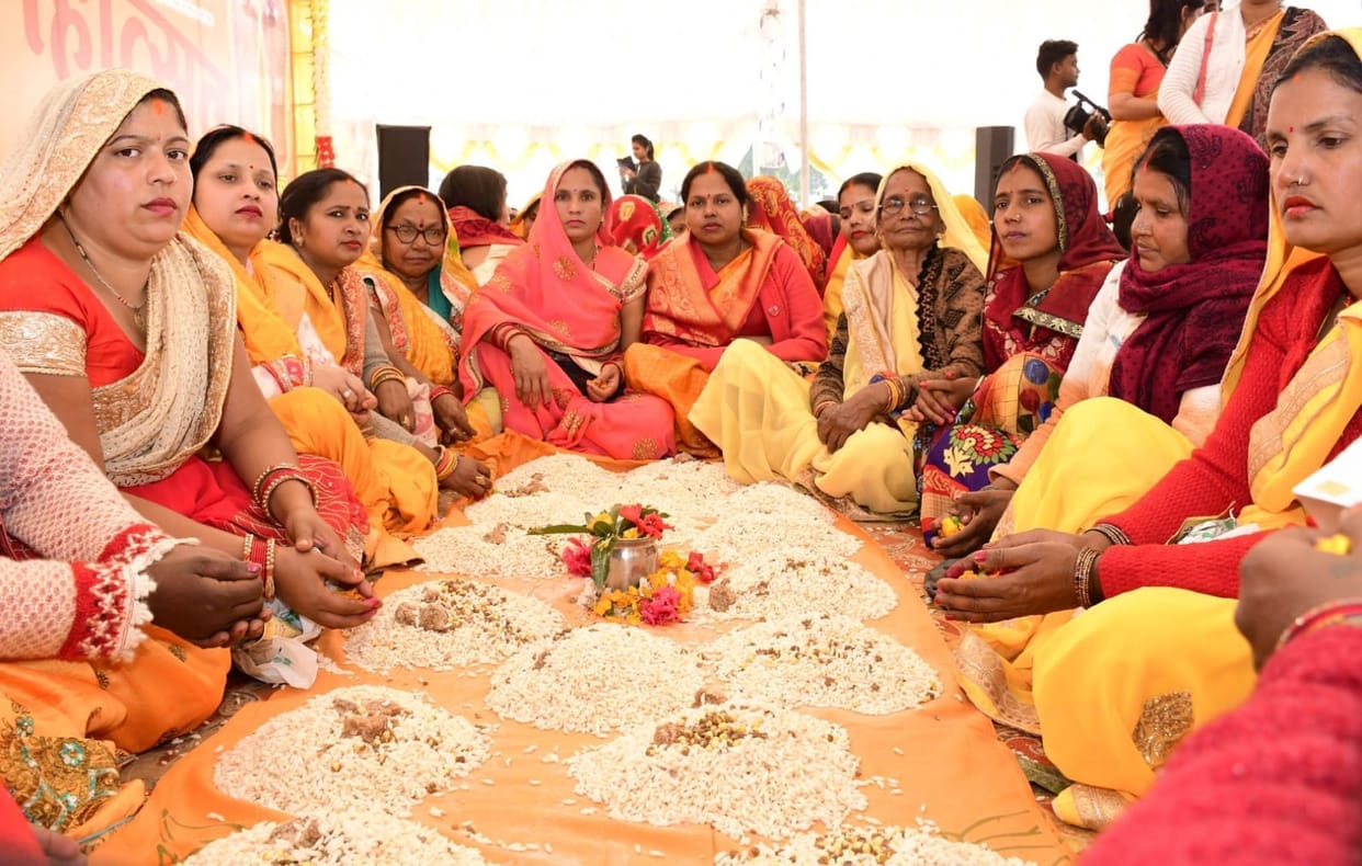 10 thousand women performed Durduria Puja
