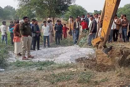 Chhatarpur: Cheers started as soon as the girl who fell in the borewell came out safely, CM thanked the rescue team