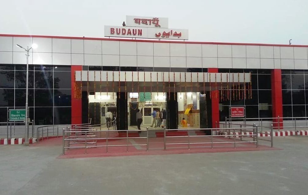 Train could not start for Tanakpur, direct bus service also stopped