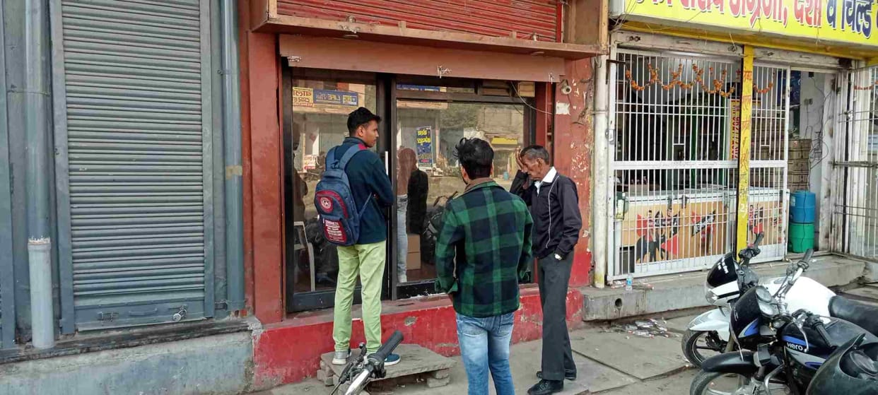 Bank workers remained on strike for the second day as well, ATMs were also empty