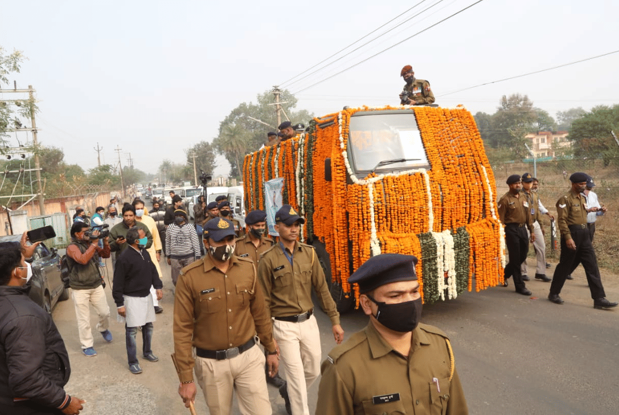 Group captain varun singh last rites performed in bhopal, bairagarh vishram ghat