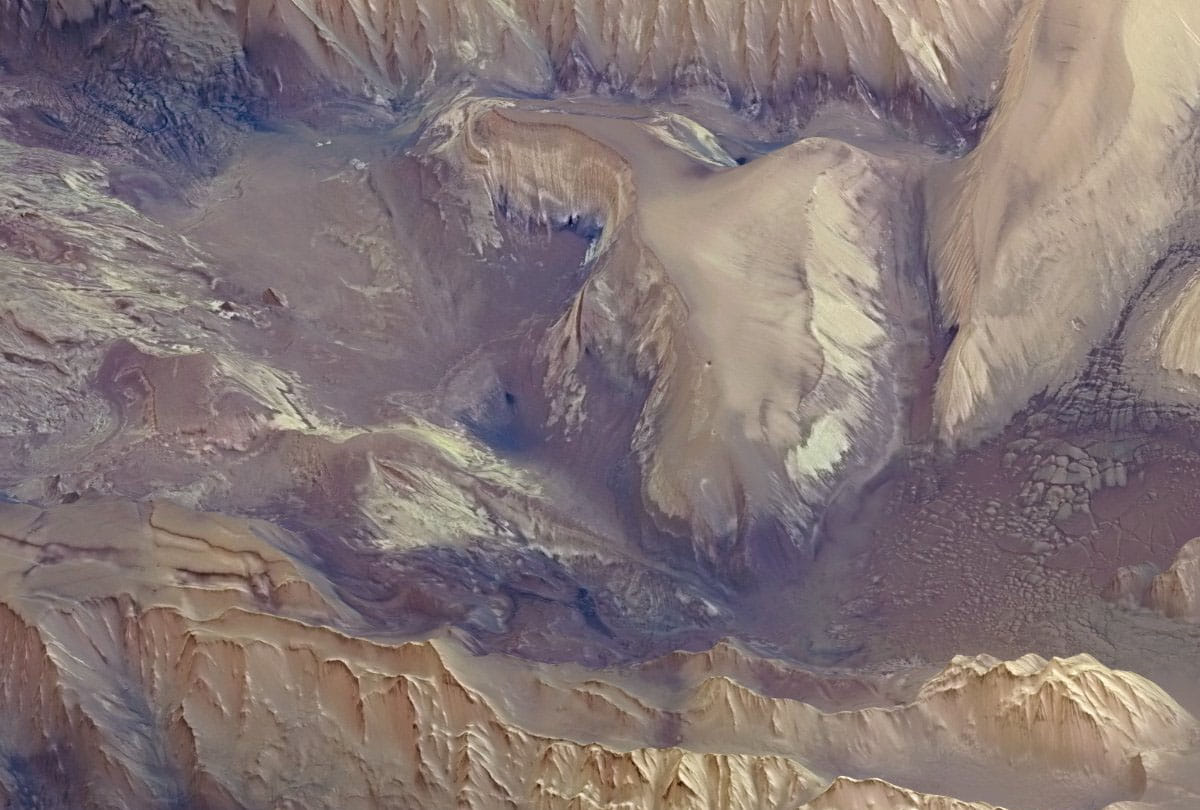hidden water reservoir discovered on mars just under 3 feet The world  shocked by the revelations of scientists