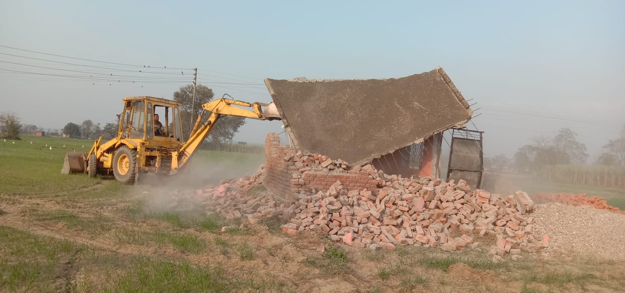 Administration removed illegal occupation from government land in Mand Ghandra
