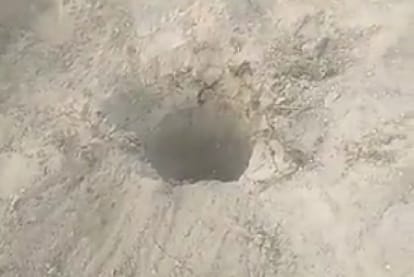 Chhatarpur: Cheers started as soon as the girl who fell in the borewell came out safely, CM thanked the rescue team