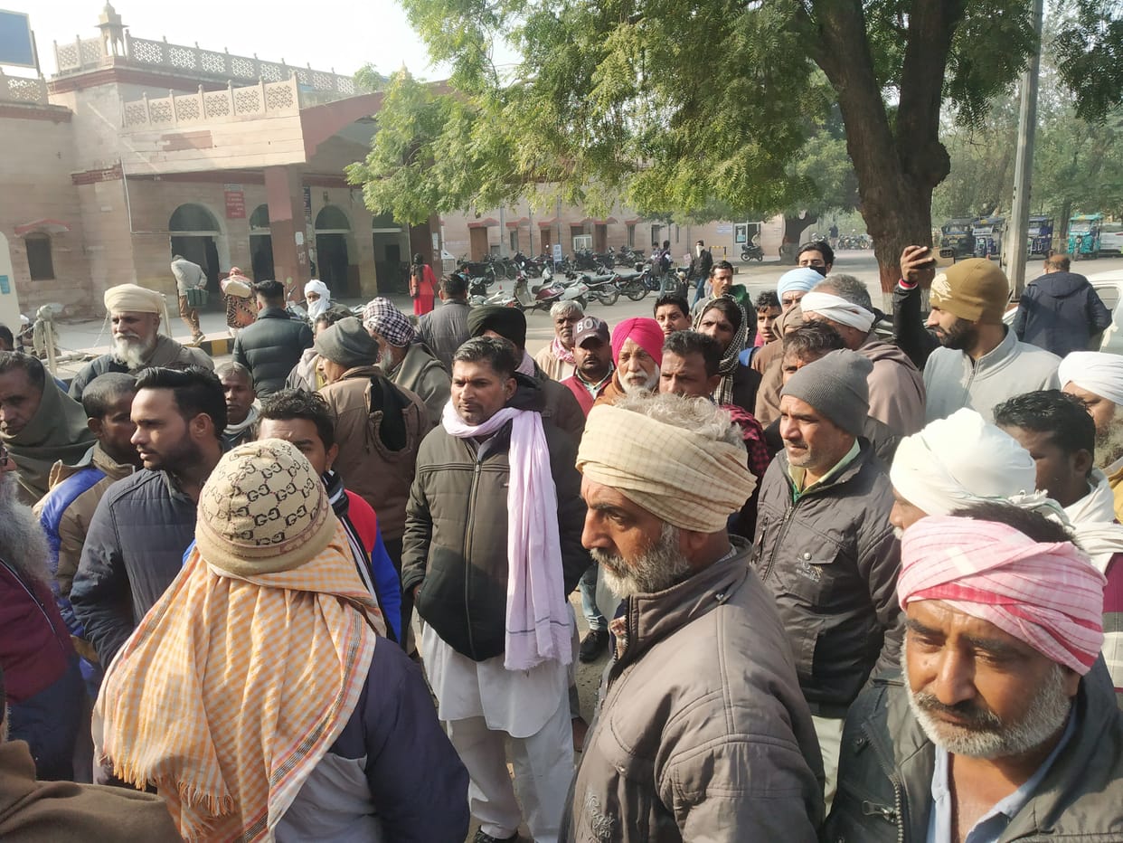 The workers went on strike, said - trucks were loading at night, GRP rained poles