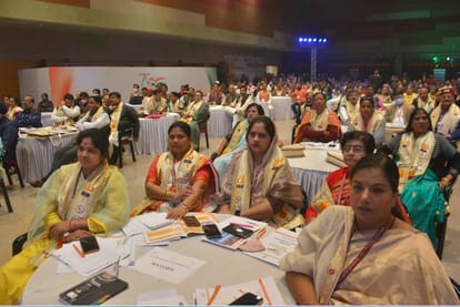 Mayor conference in Varanasi PM Modi said development of Kashi became Roadmap of development for whole country