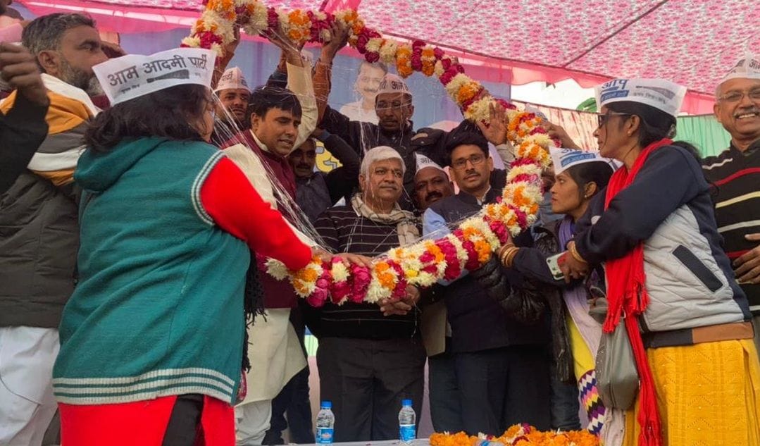 BJP and Congress looted the resources of the state: Gautam