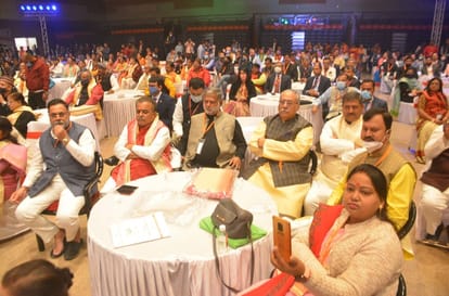 Mayor conference in Varanasi PM Modi said development of Kashi became Roadmap of development for whole country