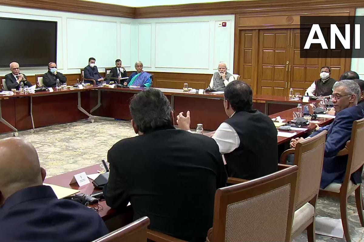 Prime Minister Narendra Modi interacted with leading private equity and venture capital firms news in Hindi