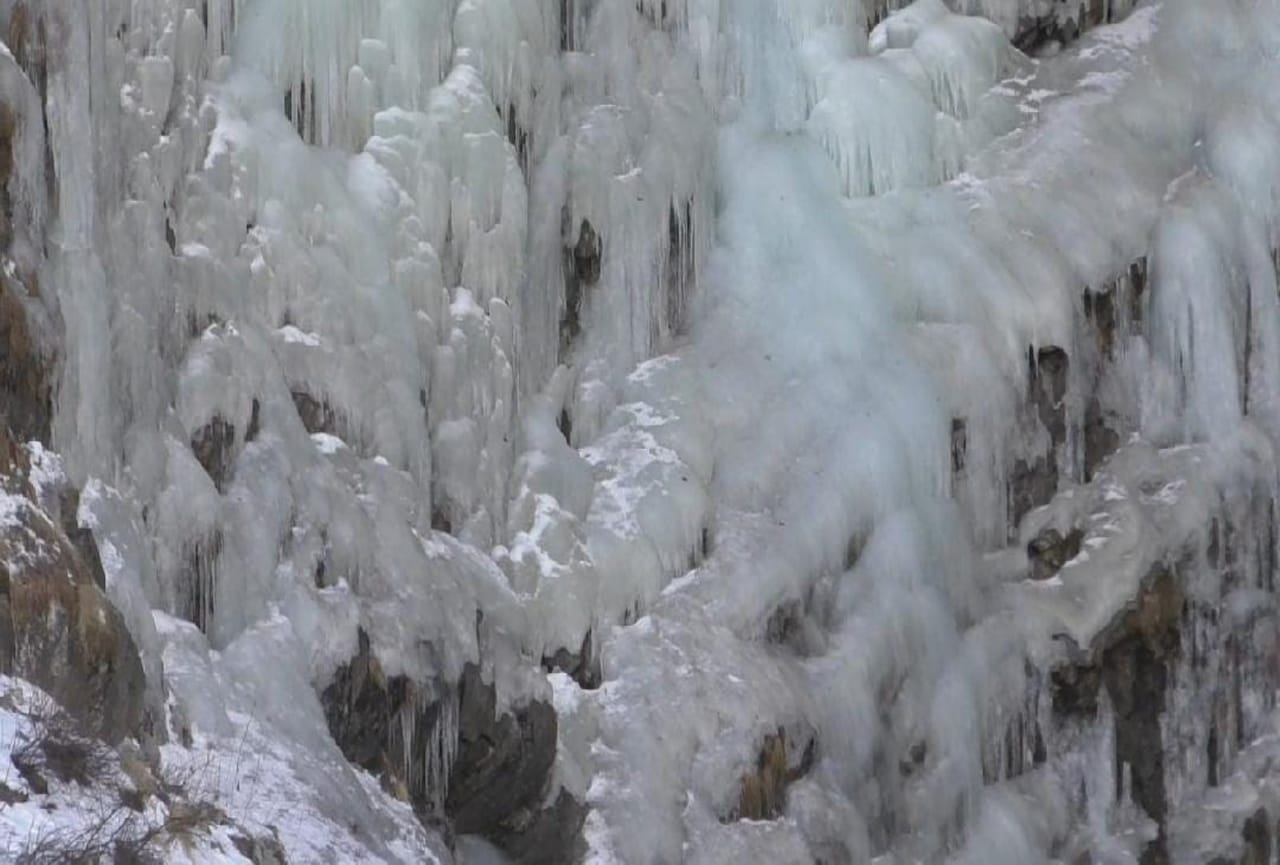 jammu kashmir weather forecast today update rain and snowfall Heavy rain and snowfall warning in parts of Jammu and Kashmir today 