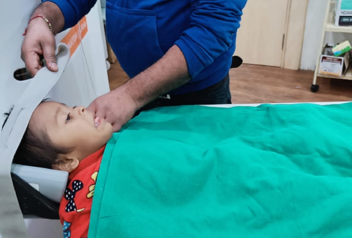 Agra news: Child dies during CT scan