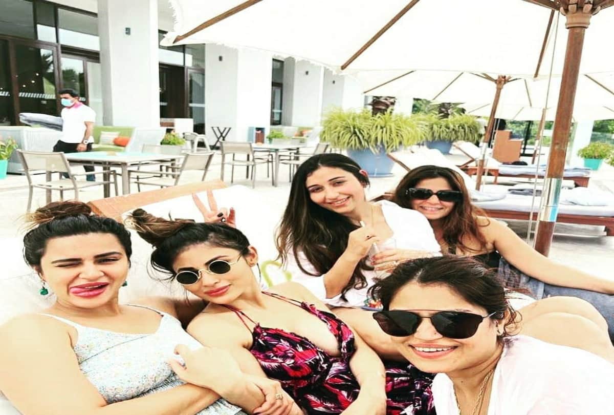 Wedding Bells: Mouni Roy was seen having a bachelor party in Goa with friends pictures went viral on social media