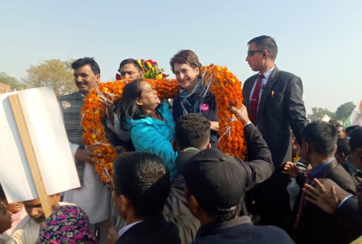 Congress list: Doubt increased due to non-announcement of Amethi, workers contacted Priyanka, posters-banners